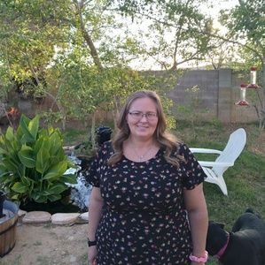 Meet your Posher, Leslie